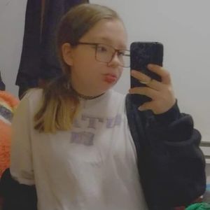 Meet your Posher, Elisha